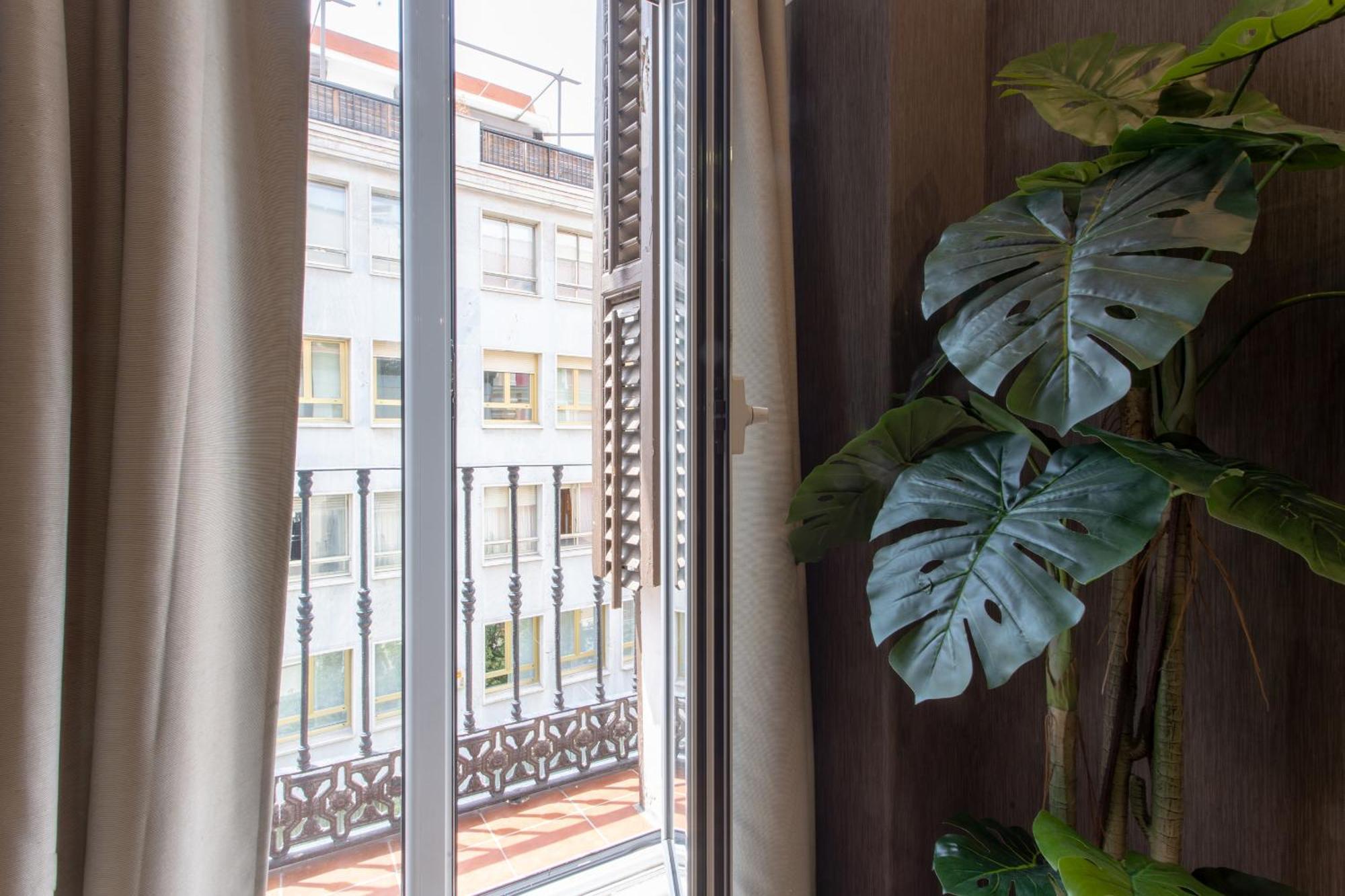 Suites You Zinc Madrid Ngoại thất bức ảnh