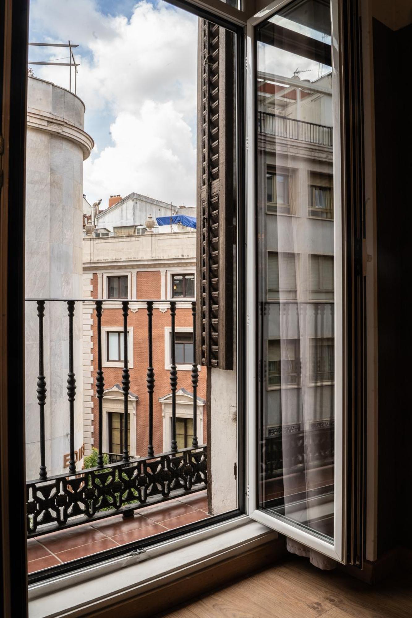 Suites You Zinc Madrid Ngoại thất bức ảnh